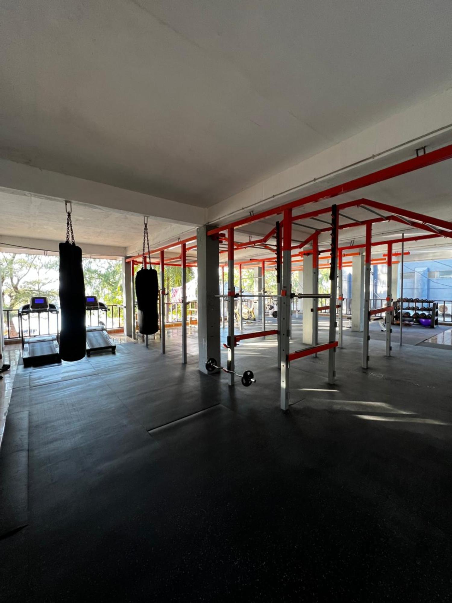 Tropica Gili Total Body Fit - Free Access Gym And Coworking Space Quần đảo Gili Ngoại thất bức ảnh