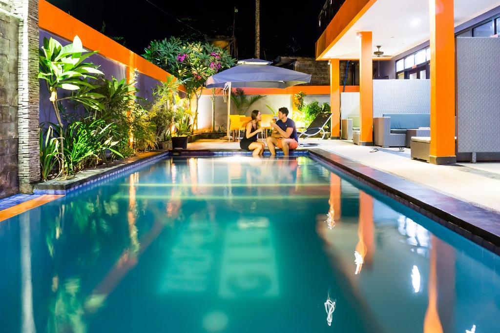 Tropica Gili Total Body Fit - Free Access Gym And Coworking Space Quần đảo Gili Ngoại thất bức ảnh