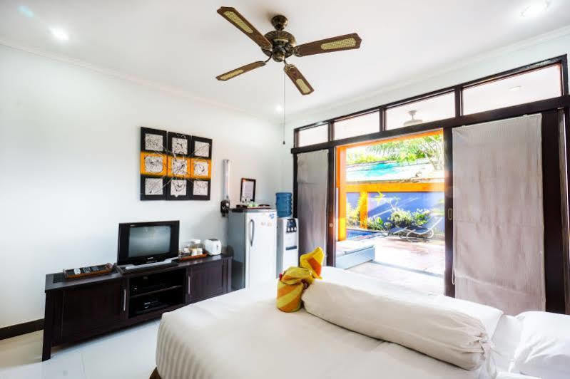 Tropica Gili Total Body Fit - Free Access Gym And Coworking Space Quần đảo Gili Ngoại thất bức ảnh